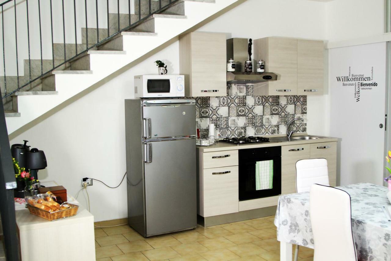 Dimora Pompeiana Bed & Breakfast ภายนอก รูปภาพ